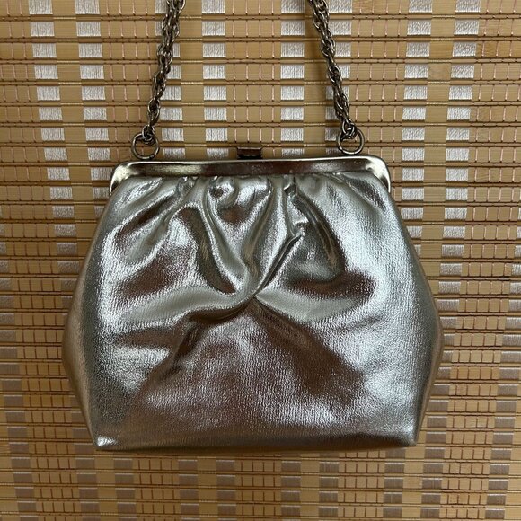 Vintage Silver Chain Strap Evening Bag - Picture 9 of 9